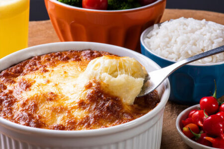 Aqui está o nosso artigo sobre como fazer escondidinho de carne seca.