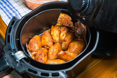  Se você é fã de frango à passarinho e adora experimentar novas receitas na cozinha, temos uma ótima opção para você.