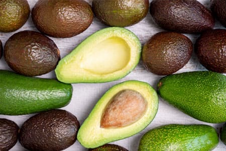 7 Receitas incríveis com abacate para purpreender seu paladar