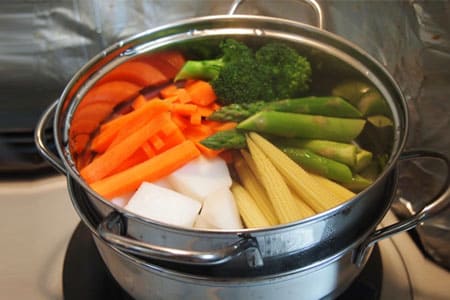 No site MrCuca, você encontra as melhores dicas para cozinhar alimentos no vapor.