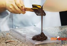 Receita de cobertura de chocolate simples